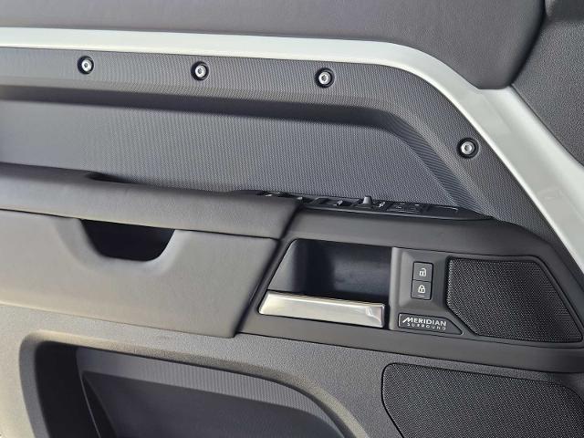 2025 Defender Vehicle Photo in AUSTIN, TX 78717