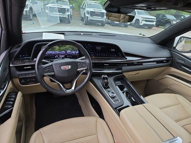 2023 Cadillac Escalade Vehicle Photo in Pleasant Hills, PA 15236