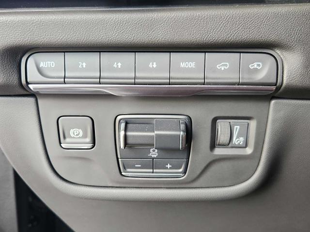 2025 Cadillac Escalade Vehicle Photo in HOUSTON, TX 77079