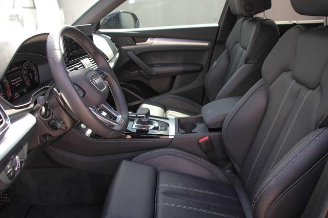 2024 Audi Q5 Vehicle Photo in SUGAR LAND, TX 77478