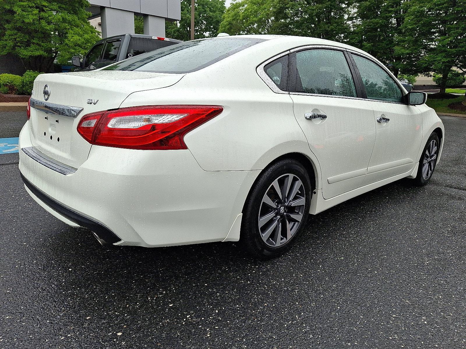 2017 Nissan Altima Vehicle Photo in Easton, PA 18045
