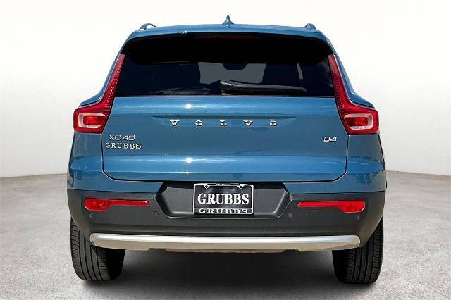 2023 Volvo XC40 Vehicle Photo in Grapevine, TX 76051