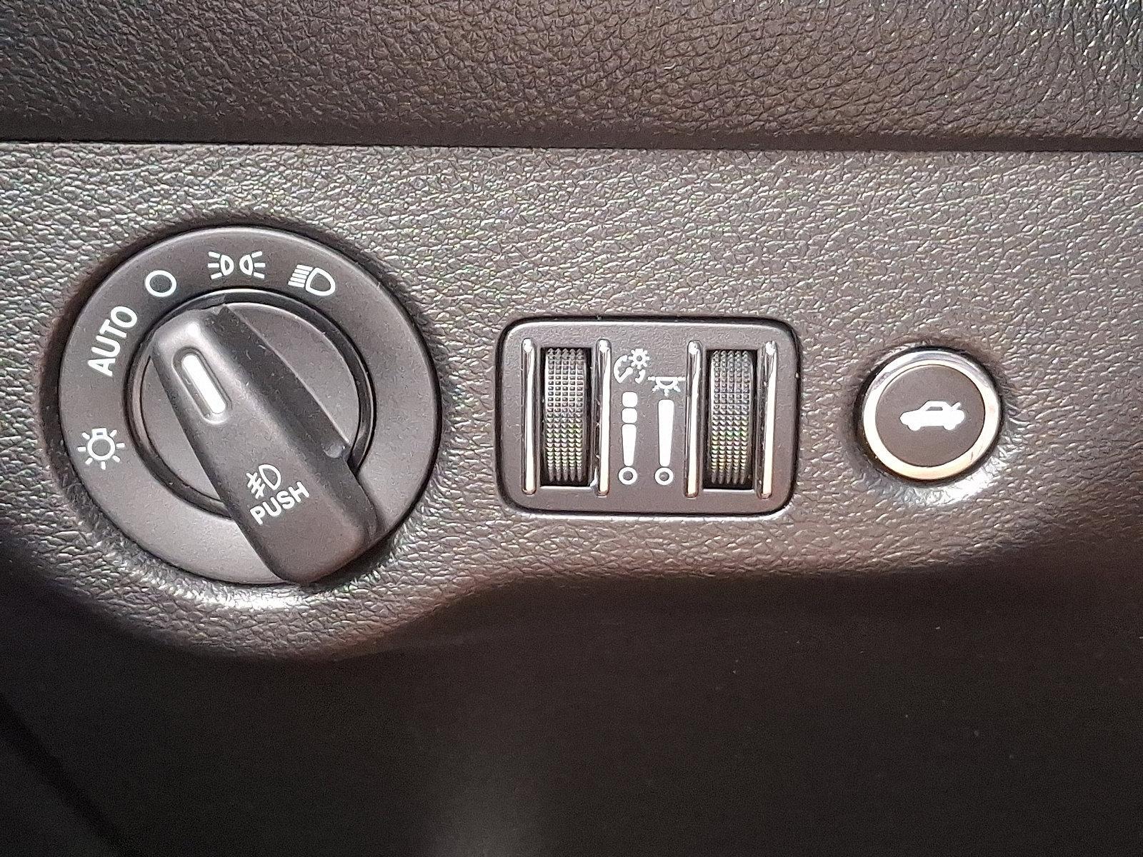 2017 Dodge Challenger Vehicle Photo in Trevose, PA 19053