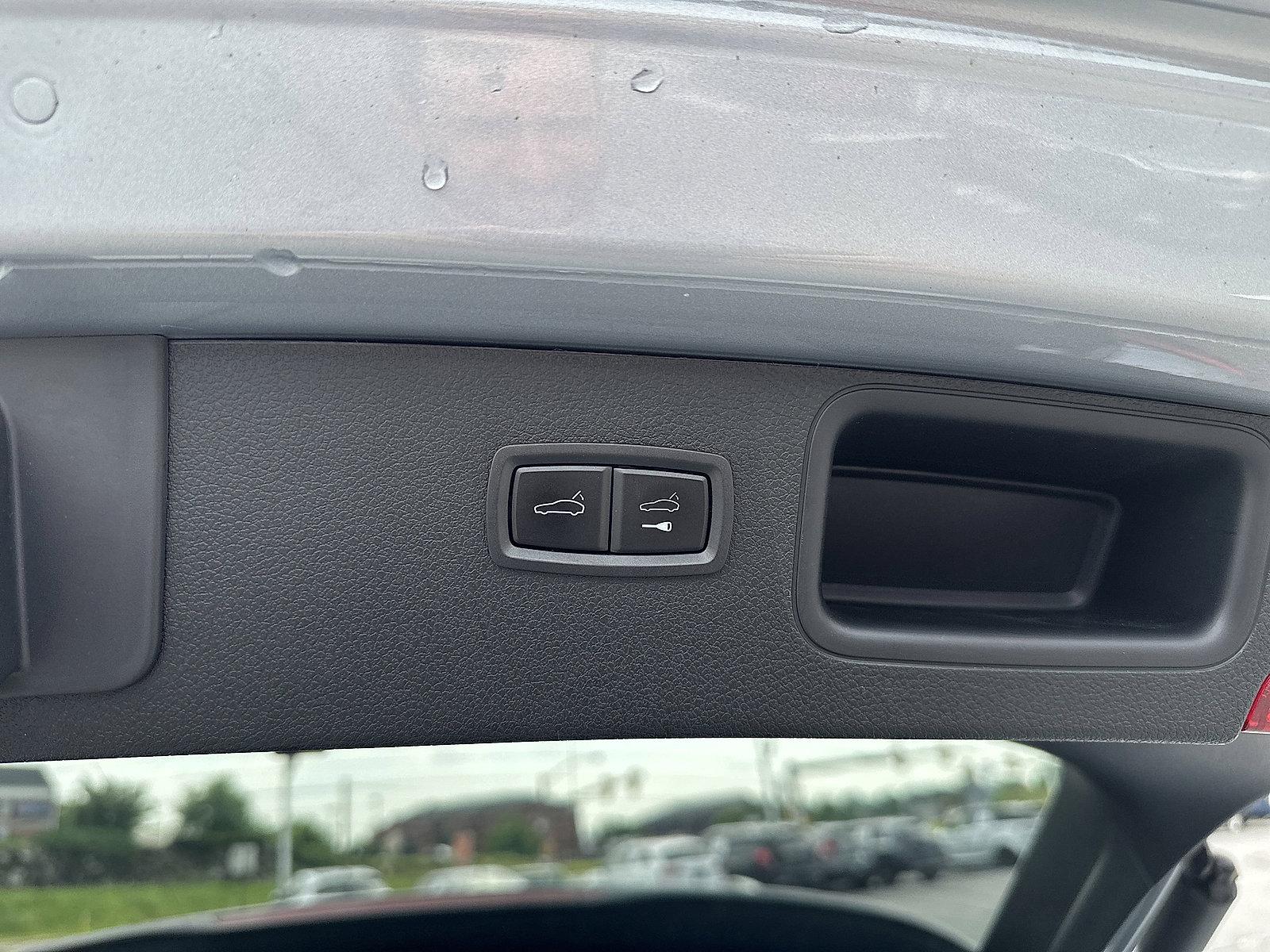 2020 Porsche Macan Vehicle Photo in Lancaster, PA 17601