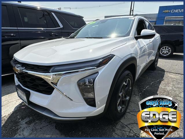 2024 Chevrolet Trax Vehicle Photo in Roslyn, NY 11576