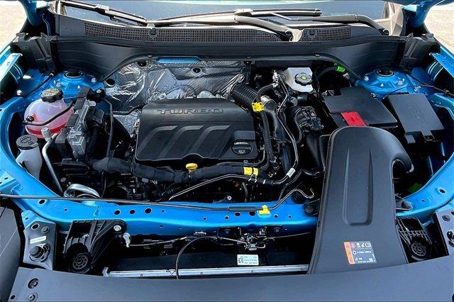 2025 Chevrolet Trax Vehicle Photo in TOPEKA, KS 66609-0000