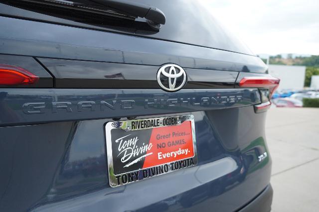 2024 Toyota Grand Highlander Vehicle Photo in Riverdale, UT 84405