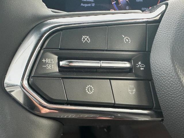 2025 Chevrolet Traverse Vehicle Photo in COLUMBIA, MO 65203-3903