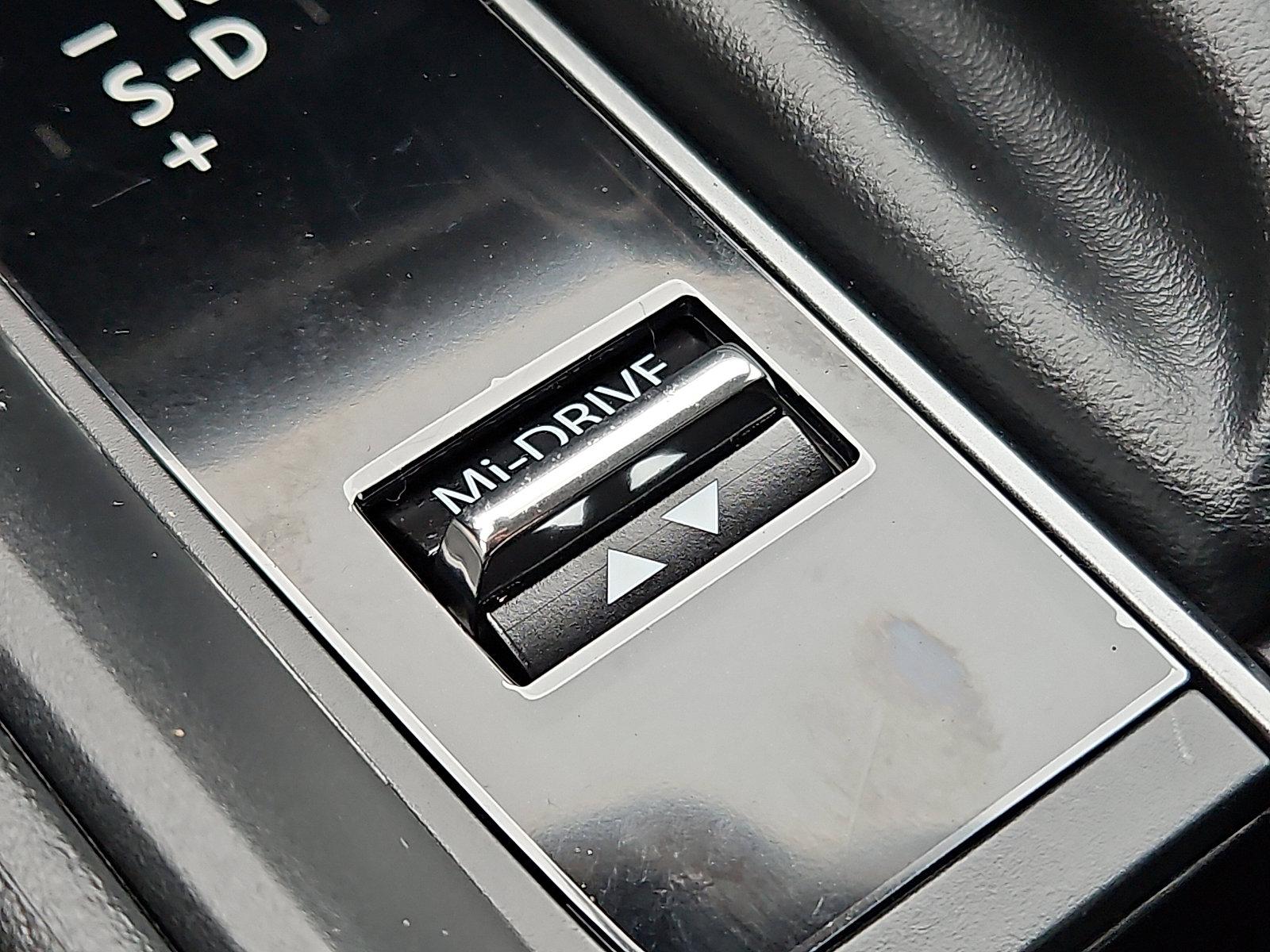 2025 Mazda CX-50 Hybrid Vehicle Photo in Trevose, PA 19053