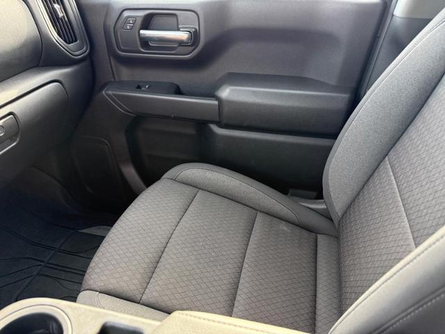 2023 Chevrolet Silverado 1500 Vehicle Photo in COLUMBIA, MO 65203-3903