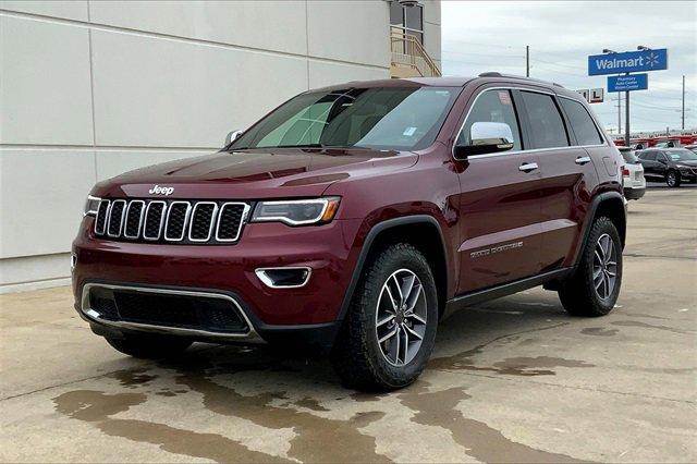 2022 Jeep Grand Cherokee WK Vehicle Photo in TOPEKA, KS 66609-0000