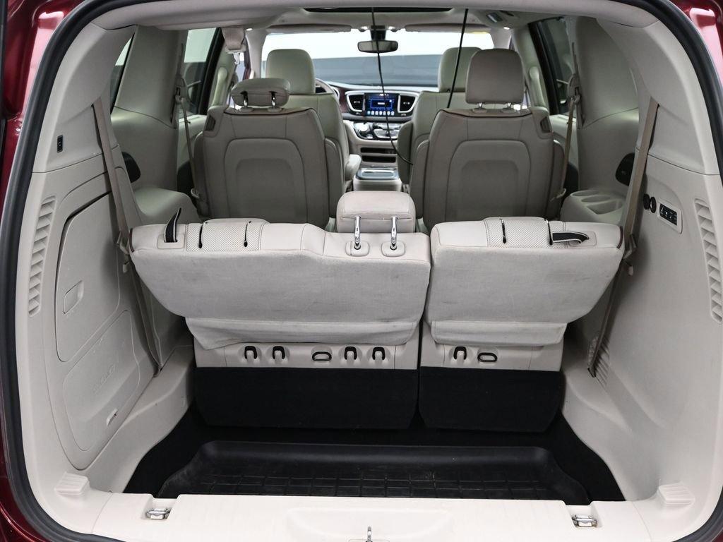 2019 Chrysler Pacifica Vehicle Photo in Marion, IA 52302