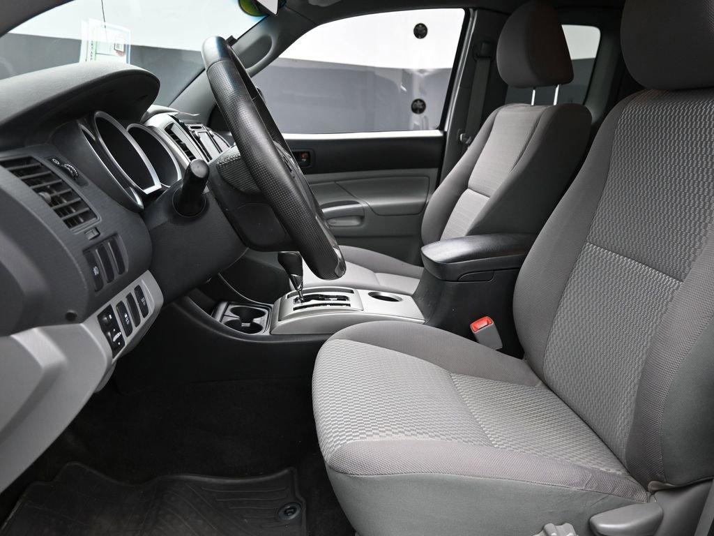 2014 Toyota Tacoma Vehicle Photo in Cedar Rapids, IA 52402