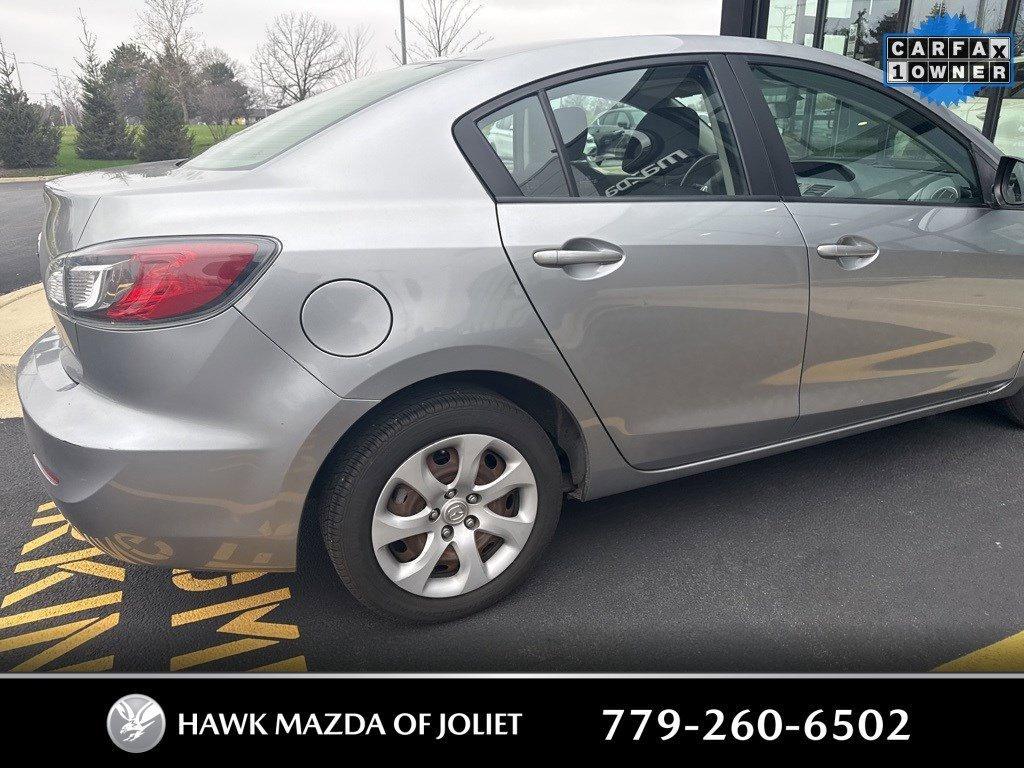 2013 Mazda Mazda3 Vehicle Photo in Saint Charles, IL 60174