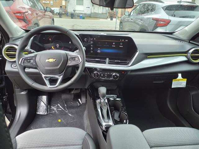 2025 Chevrolet Trax Vehicle Photo in INDIANA, PA 15701-1897