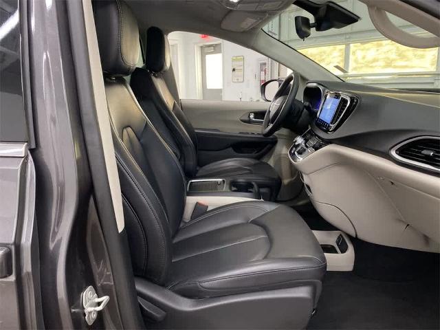 2023 Chrysler Pacifica Vehicle Photo in PORTLAND, OR 97225-3518