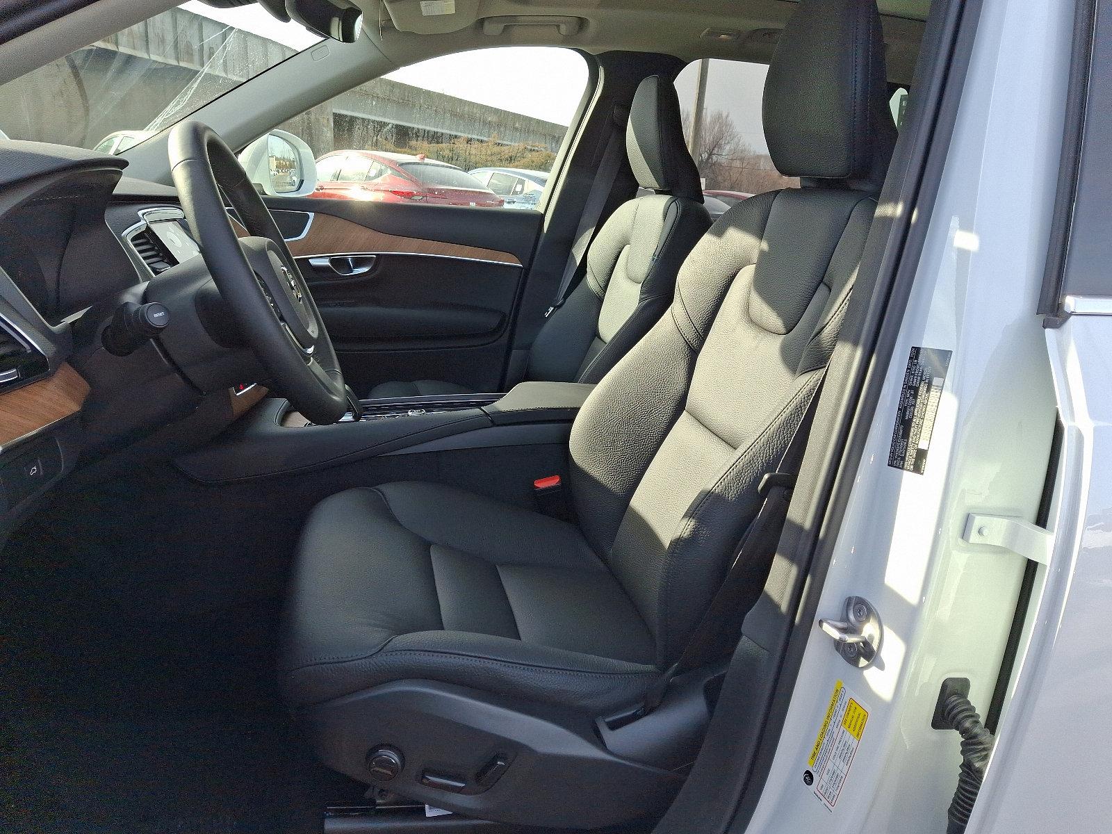 2025 Volvo XC90 Vehicle Photo in Trevose, PA 19053