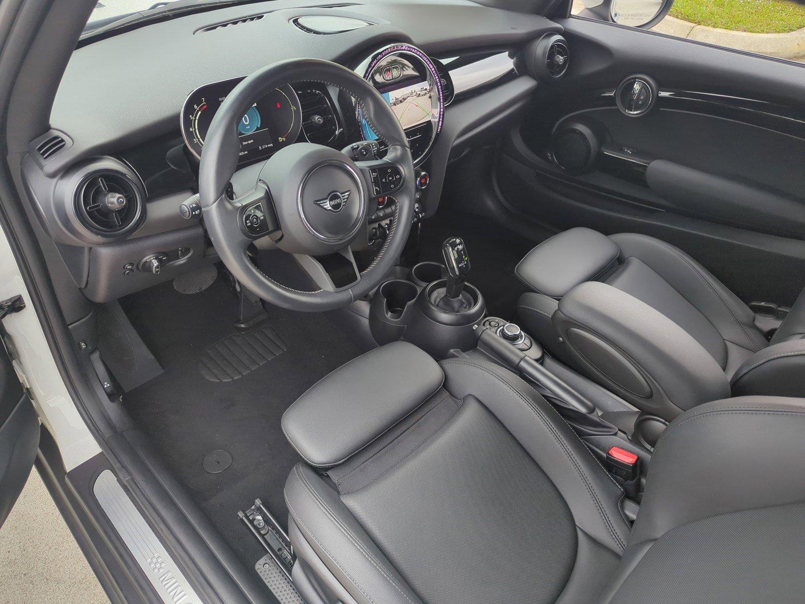 2024 MINI Cooper S Convertible Vehicle Photo in Pembroke Pines, FL 33027