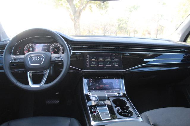 2023 Audi Q7 Vehicle Photo in HOUSTON, TX 77090