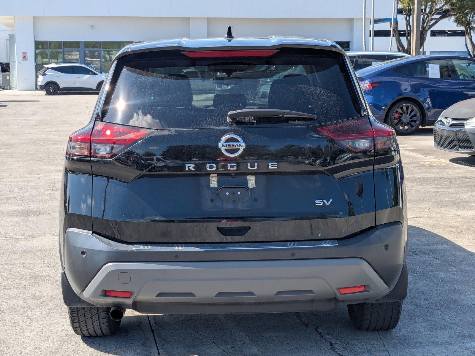 2021 Nissan Rogue Vehicle Photo in PEMBROKE PINES, FL 33024-6534