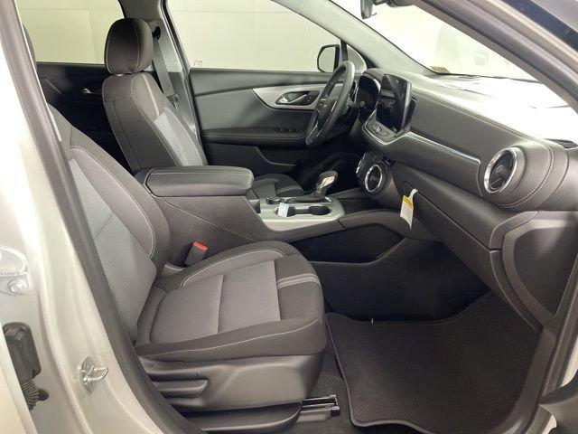 2025 Chevrolet Blazer Vehicle Photo in PHOENIX, AZ 85014-3381