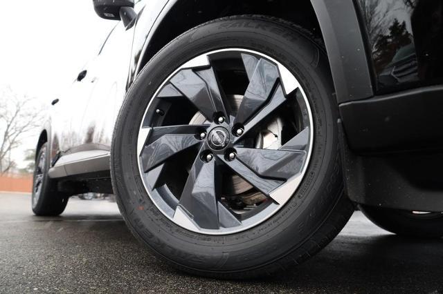 2025 Nissan Rogue Vehicle Photo in Ballwin, MO 63011