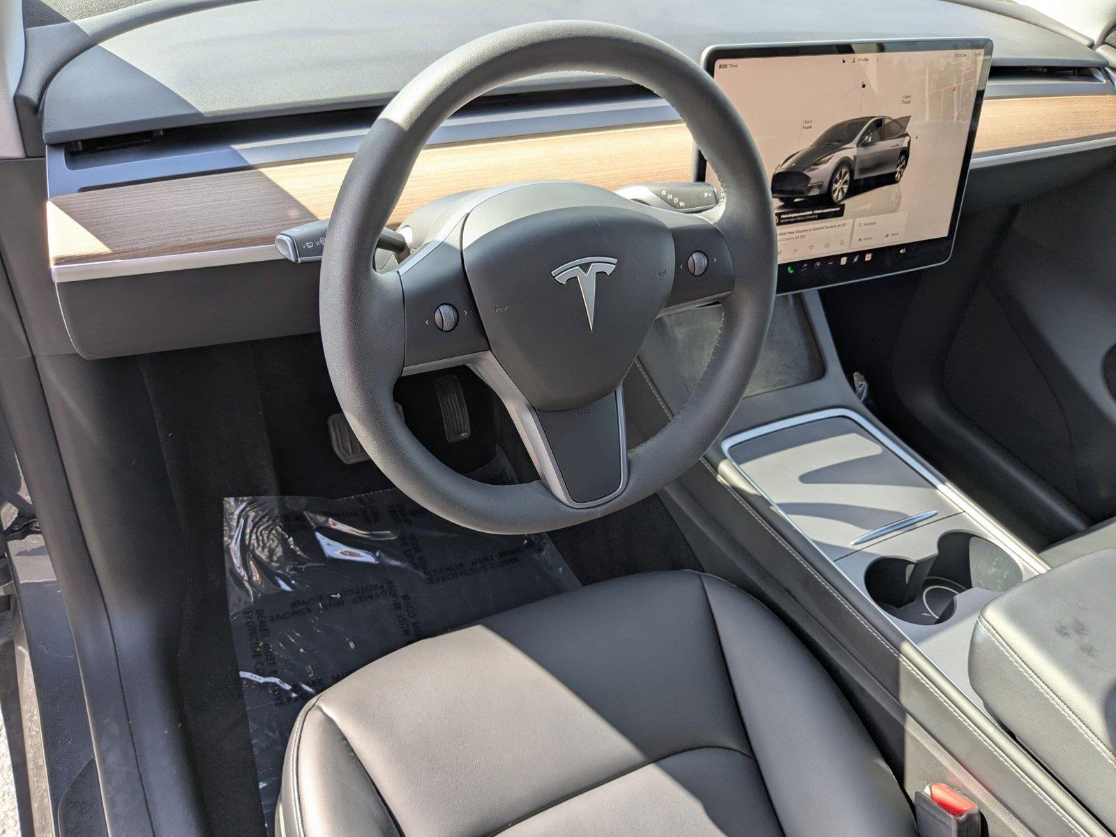 2023 Tesla Model Y Vehicle Photo in Panama City, FL 32401