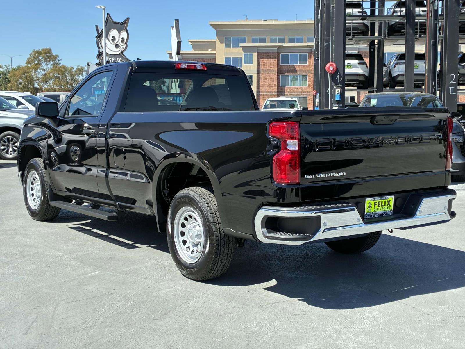 2025 Chevrolet Silverado 1500 Vehicle Photo in LOS ANGELES, CA 90007-3794