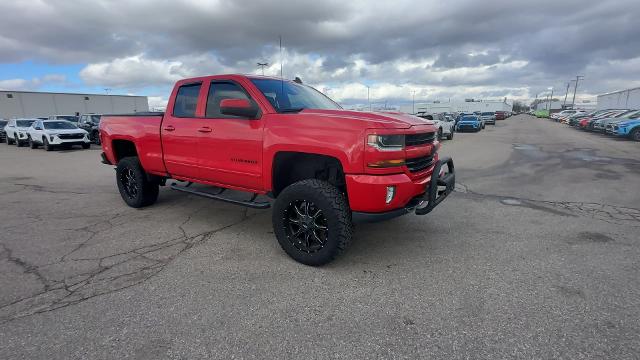 Used 2018 Chevrolet Silverado 1500 LT with VIN 2GCVKREC6J1104053 for sale in Sterling Heights, MI