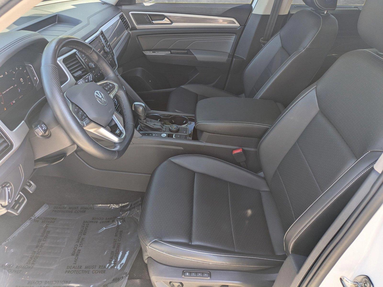 2022 Volkswagen Atlas Vehicle Photo in Sarasota, FL 34231