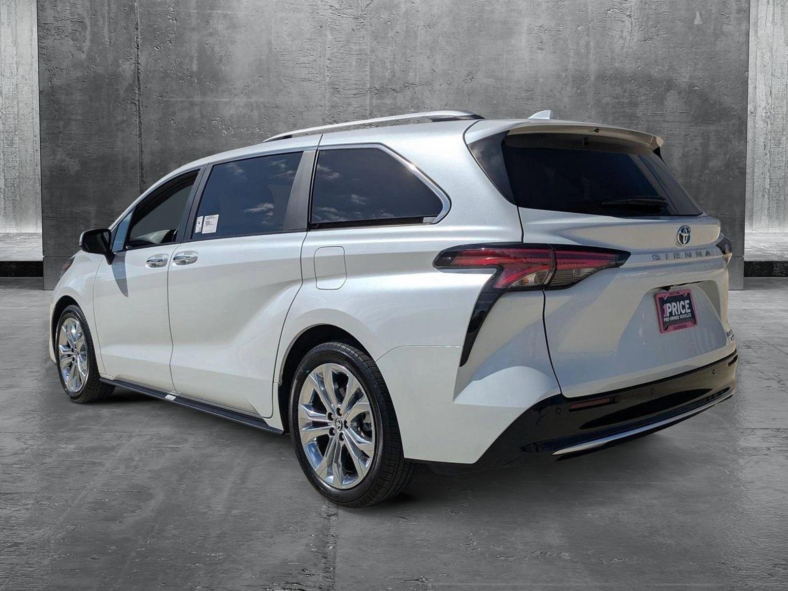 2024 Toyota Sienna Vehicle Photo in Winter Park, FL 32792