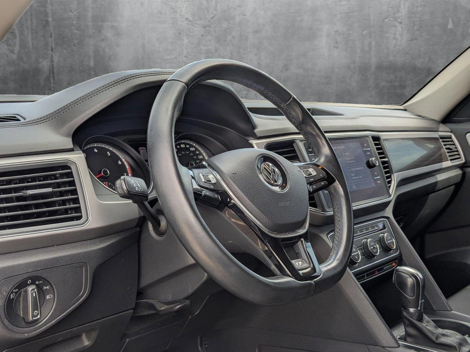 2019 Volkswagen Atlas Vehicle Photo in St. Petersburg, FL 33713