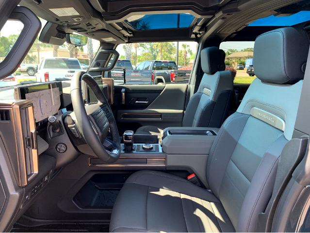 2025 GMC HUMMER EV Pickup Vehicle Photo in BEAUFORT, SC 29906-4218
