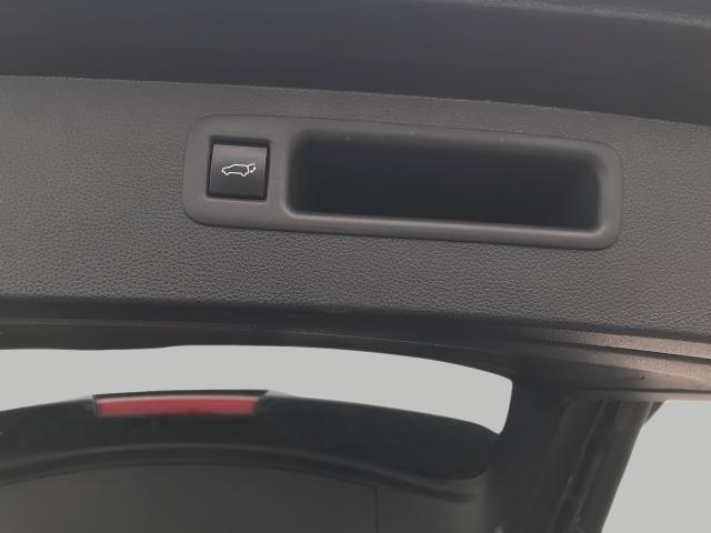 2023 Toyota Highlander Vehicle Photo in GREEN BAY, WI 54303-3330