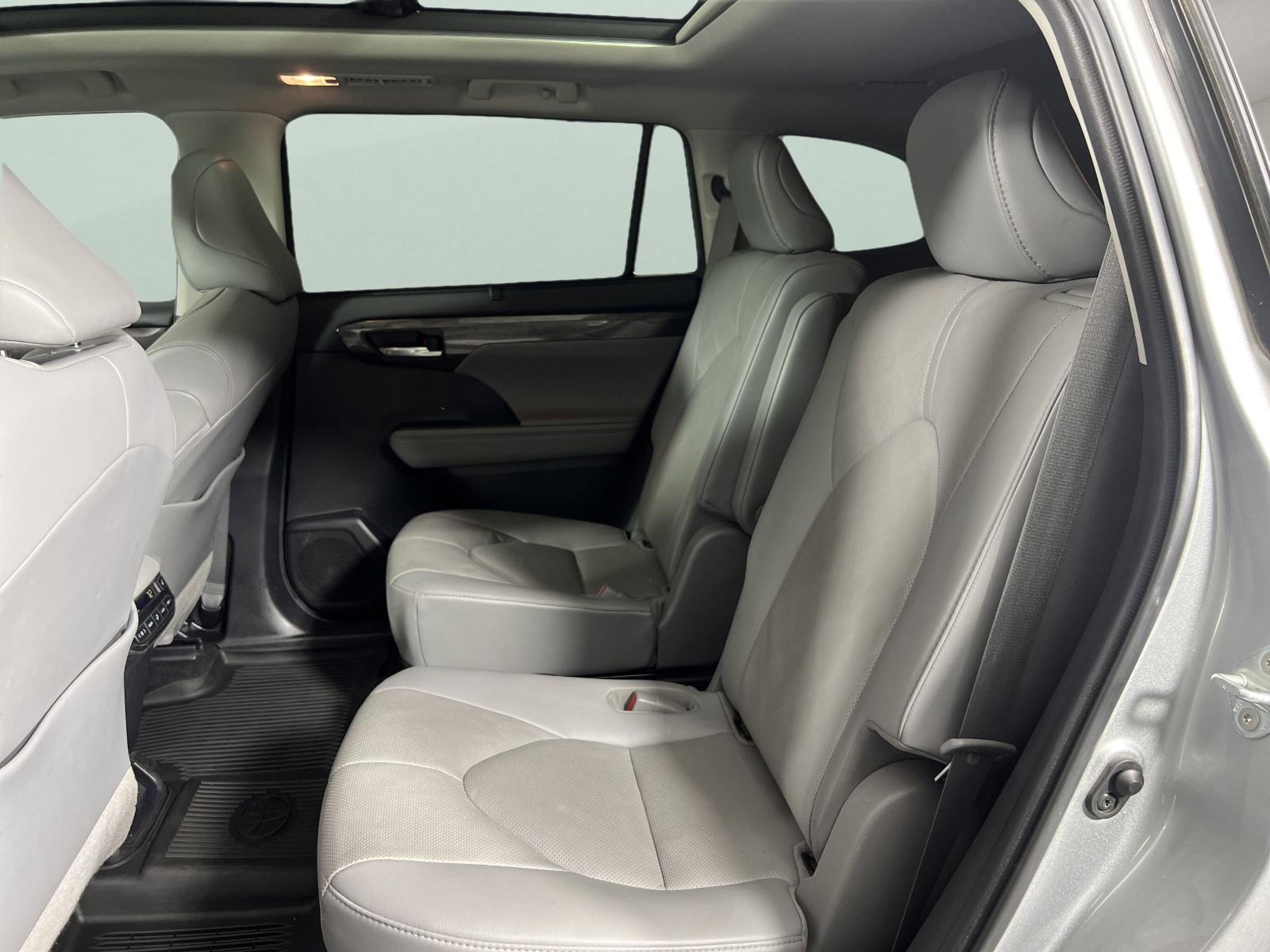 2021 Toyota Highlander Vehicle Photo in Georgetown, TX 78626