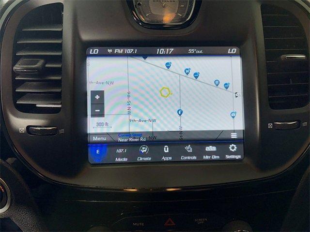 2022 Chrysler 300 Vehicle Photo in PUYALLUP, WA 98371-4149