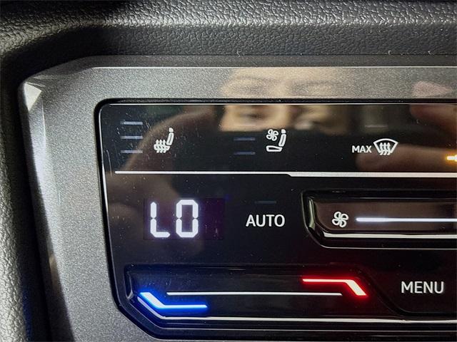 2024 Volkswagen Tiguan Vehicle Photo in Puyallup, WA 98371