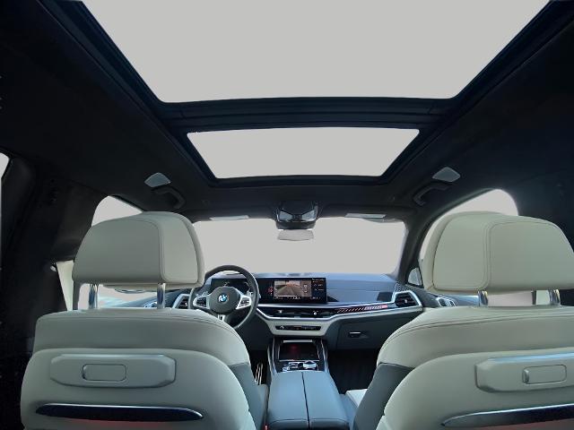 2024 BMW X7 Vehicle Photo in APPLETON, WI 54914-8833