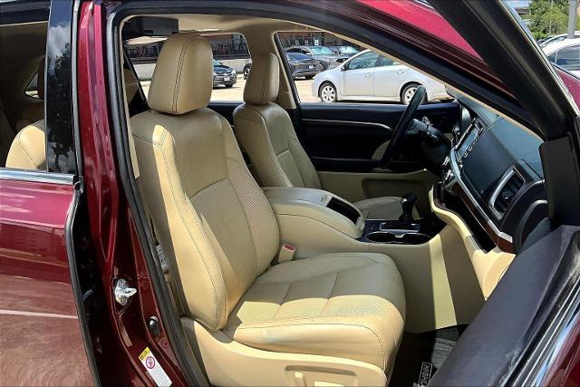 2016 Toyota Highlander Vehicle Photo in Houston, TX 77007