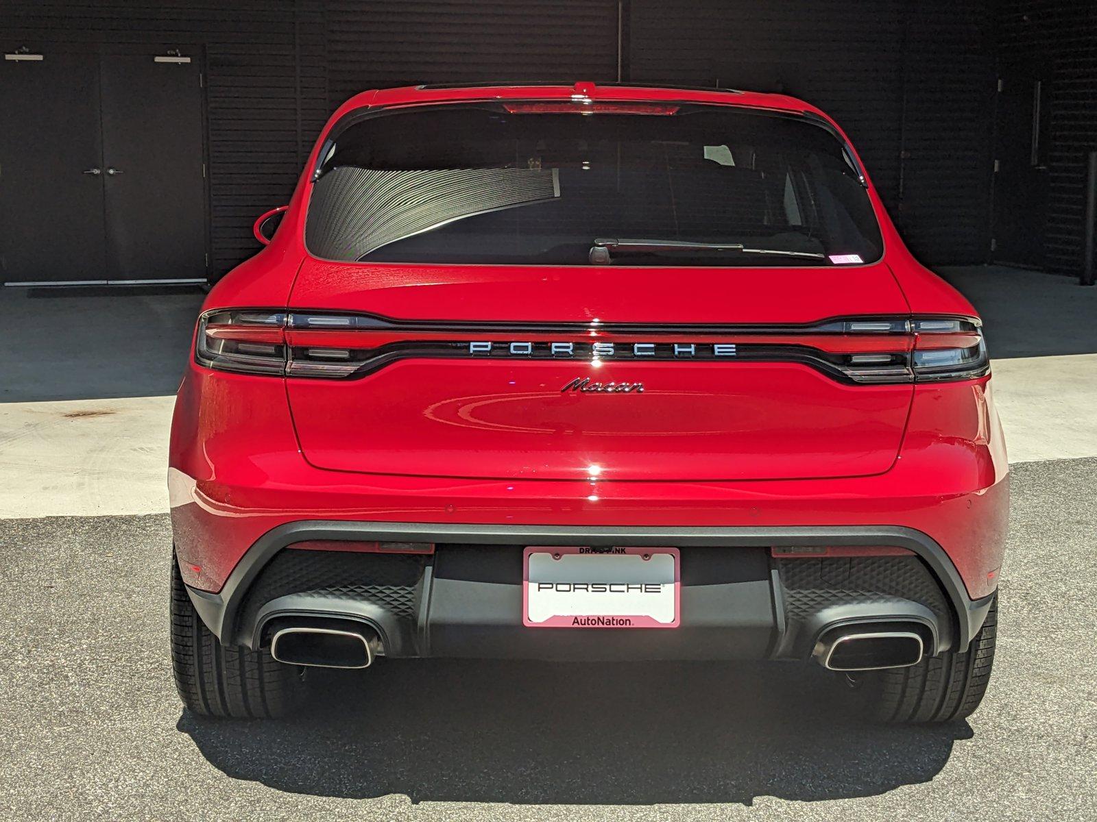 2024 Porsche Macan Vehicle Photo in Towson, MD 21204