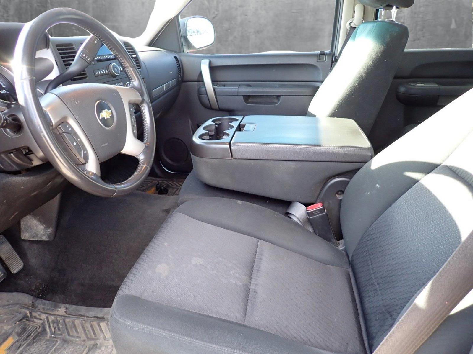 2011 Chevrolet Silverado 1500 Vehicle Photo in DENVER, CO 80221-3610