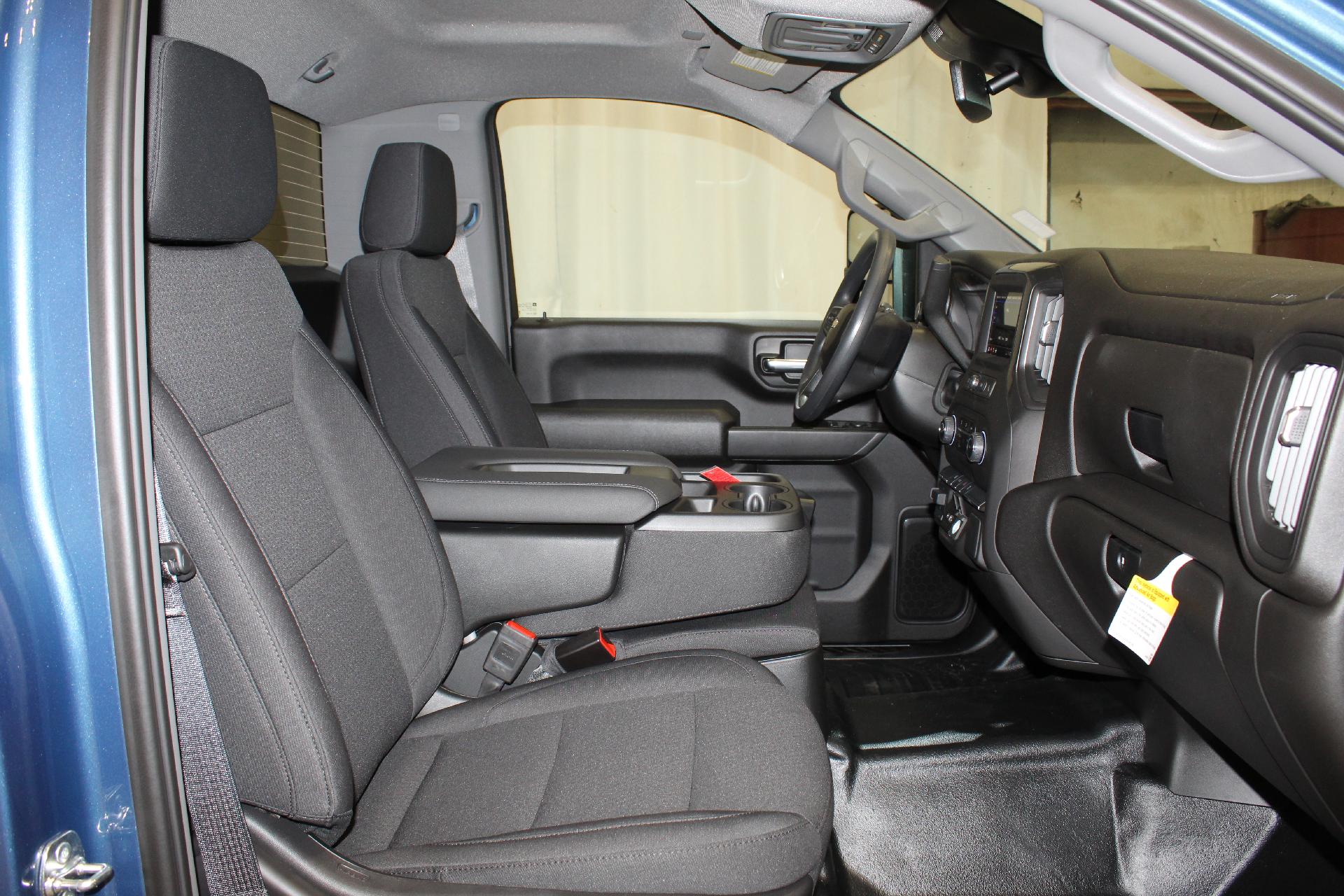 2025 Chevrolet Silverado 2500 HD Vehicle Photo in NORTHAMPTON, MA 01060-1120