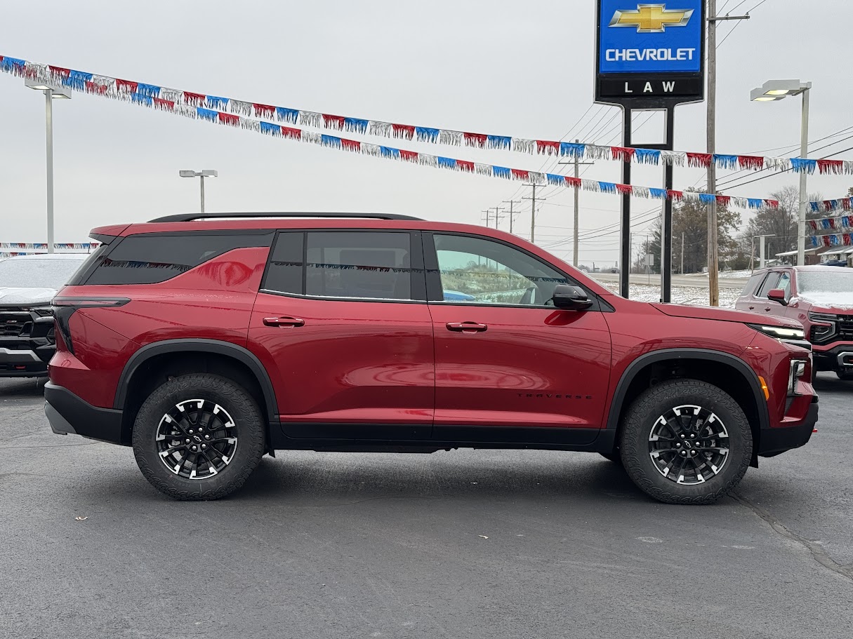 2025 Chevrolet Traverse Vehicle Photo in BOONVILLE, IN 47601-9633