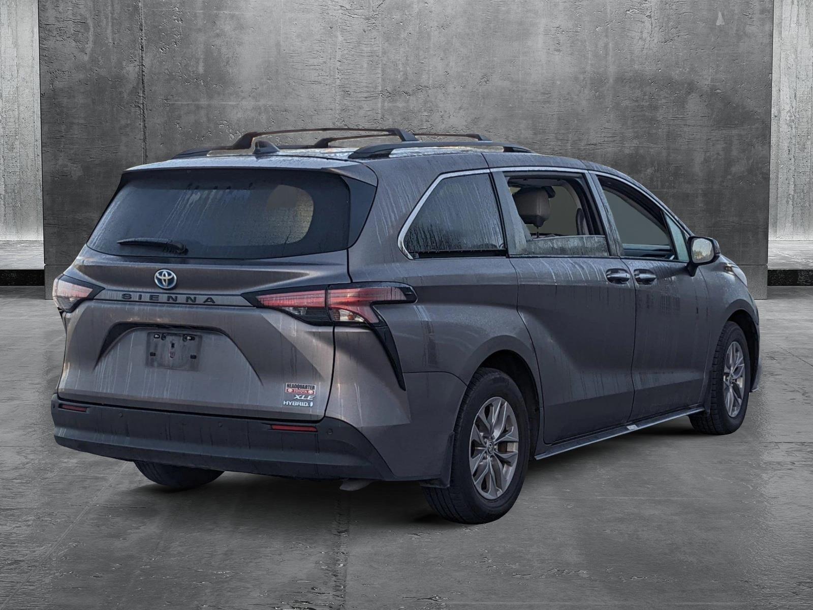 2022 Toyota Sienna Vehicle Photo in Davie, FL 33331