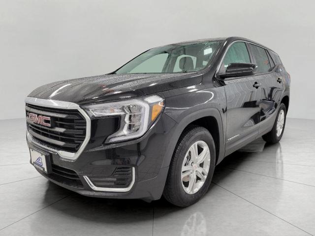 2024 GMC Terrain Vehicle Photo in NEENAH, WI 54956-2243