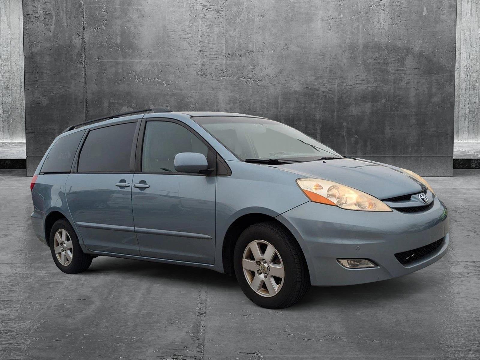 2009 Toyota Sienna Vehicle Photo in Winter Park, FL 32792