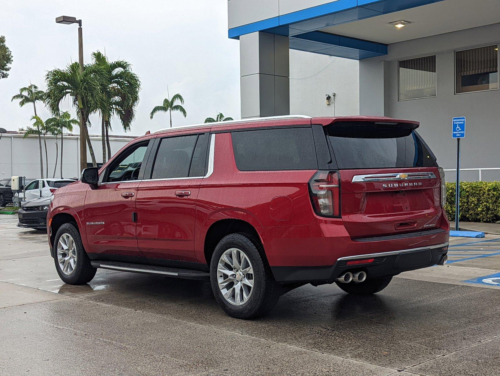 2024 Chevrolet Suburban Vehicle Photo in MIAMI, FL 33134-2699