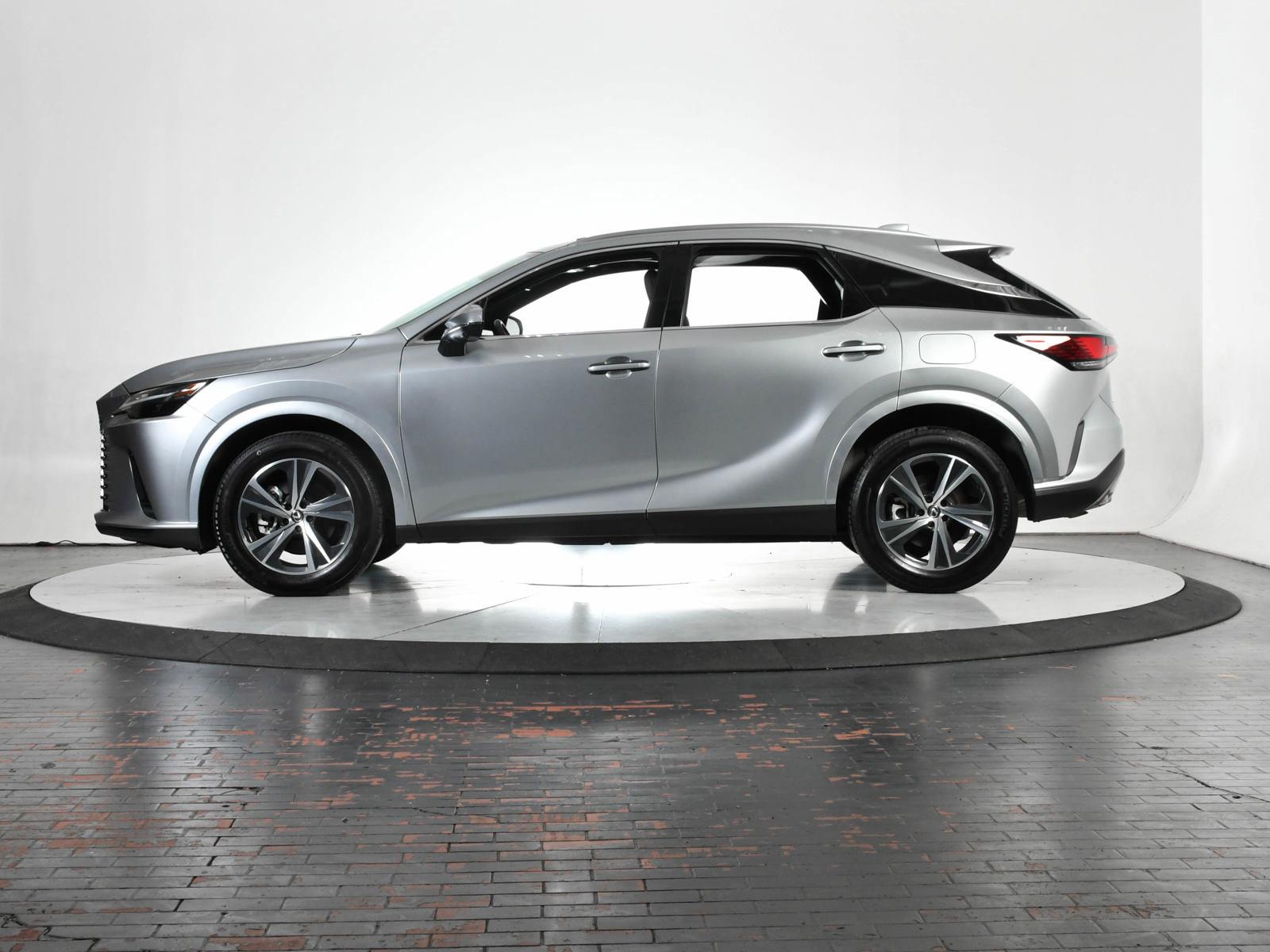 2024 Lexus RX 350 Vehicle Photo in DALLAS, TX 75235