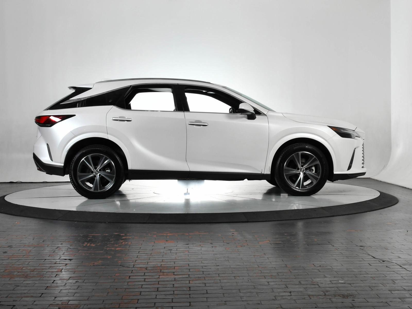 2023 Lexus RX 350 Vehicle Photo in DALLAS, TX 75235