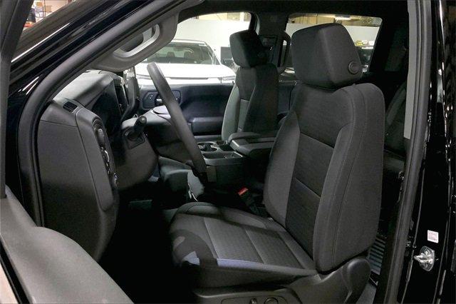 2025 Chevrolet Silverado 1500 Vehicle Photo in KANSAS CITY, MO 64114-4502